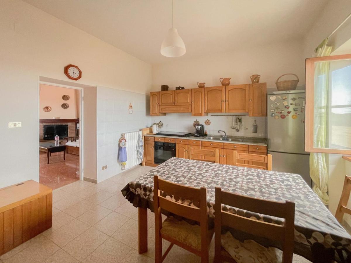 Villa In Campagna Tra Natura E Verde มอนตัลโต ดิ กัสโตร ภายนอก รูปภาพ