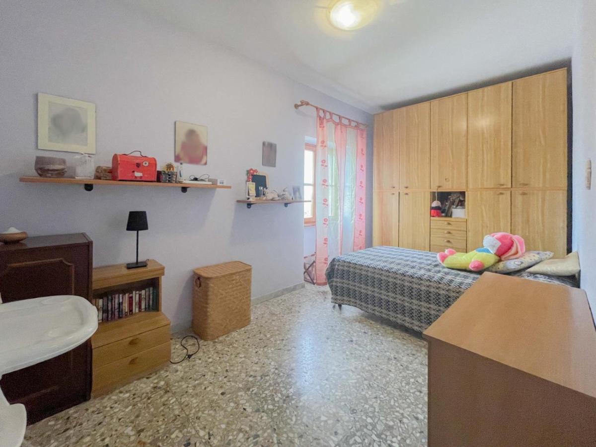 Villa In Campagna Tra Natura E Verde มอนตัลโต ดิ กัสโตร ภายนอก รูปภาพ